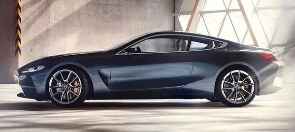 宝马的所有绝活都在这辆8系上