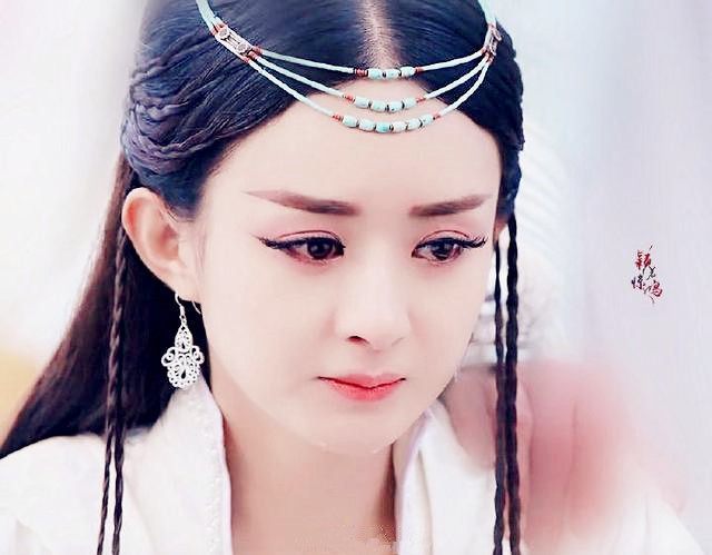 古装剧中的泪美人,赵丽颖杨幂演技炸裂,她比刘亦菲更美!