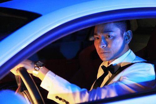 刘德华变卖所有豪车只留一辆代步车,地震捐款5000万