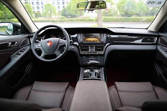 “老领导”红旗新H7上市，如果价格差不多，和新迈腾比你选谁