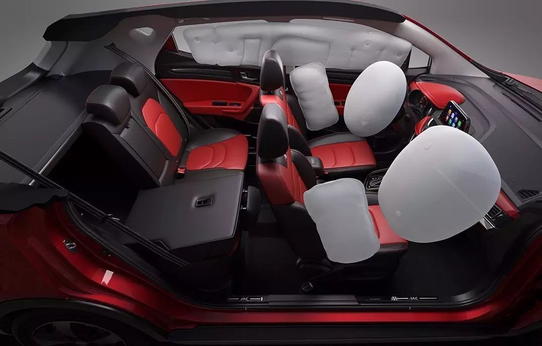 这辆小型SUV再度发力，对手看到都要哭了！