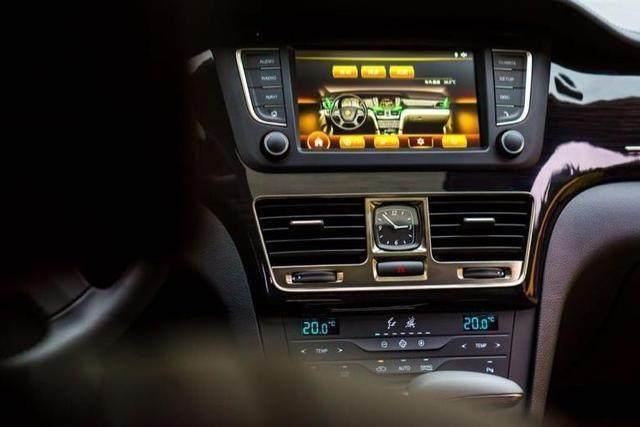 “老领导”红旗新H7上市，如果价格差不多，和新迈腾比你选谁