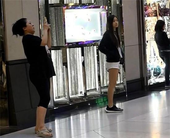 李连杰4个女儿近照,大女儿颜值最高,三女儿被李连杰宠上天了!