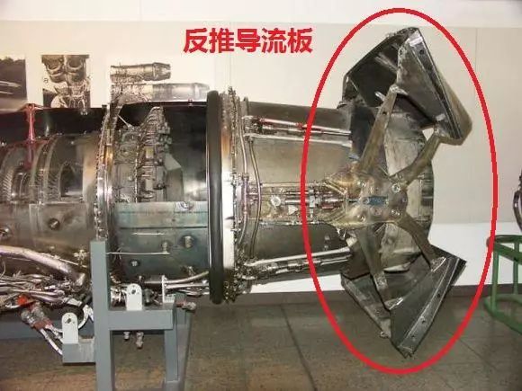 飞机落地时开反推,这可是个重要步骤!|飞机|发动机|反推力_新浪新闻