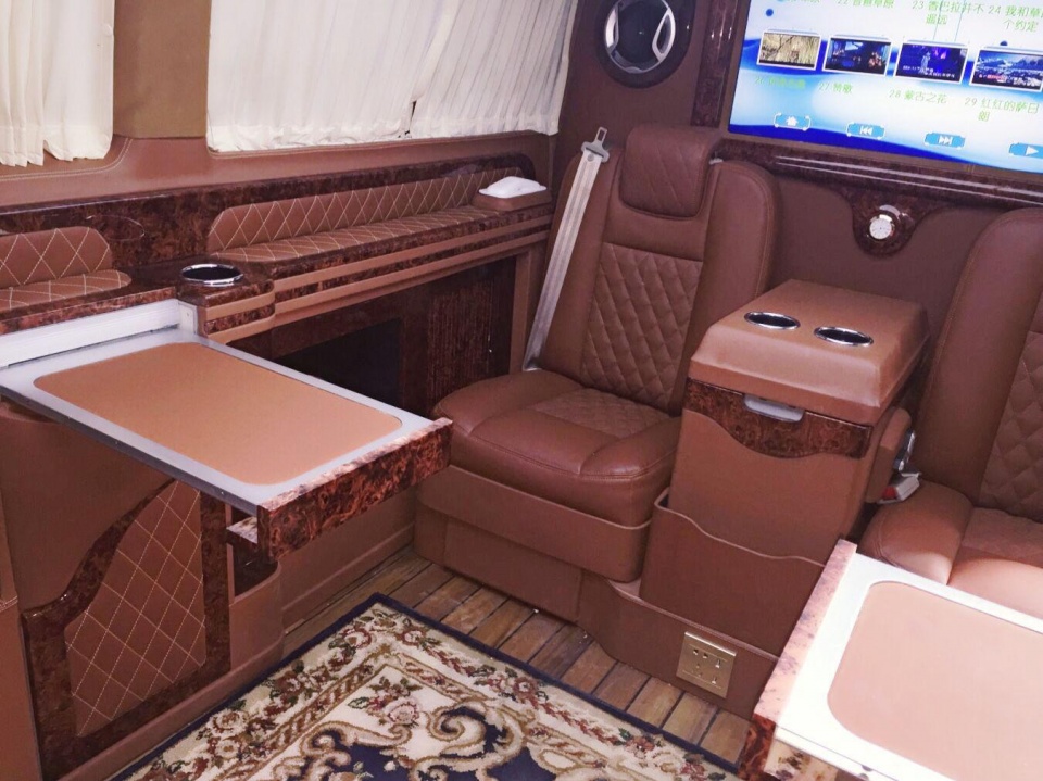 真四驱进口T6 大众凯路威，6座豪华内饰，最强动力，奔驰V没法比