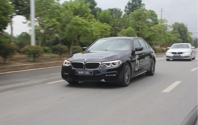 全新5系成都银泰试驾体验会，运动依然是亮点！E级能做到吗？