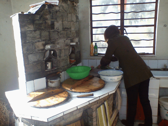 农村的灶台谁小时候帮妈妈做饭时烧过火