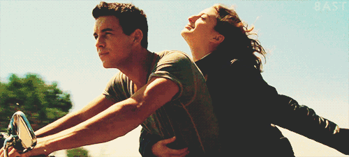 单身狗慎入！这些超美的ins情侣穿搭我要跟男票穿起来啦