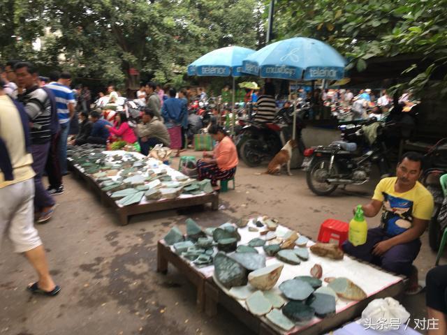 深入缅甸瓦城翡翠市场:贫民窟里的稀世珍宝