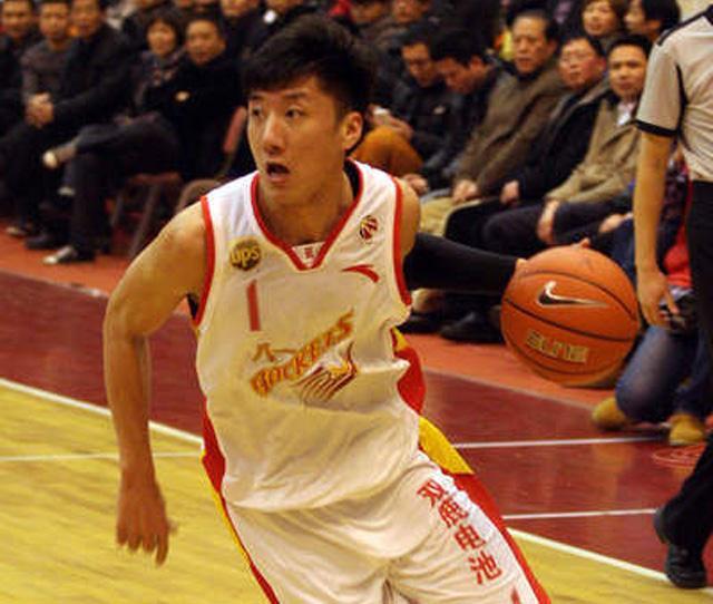 最烂球队最靠谱后卫无球可打 阿的江在其中究竟扮演什么角色