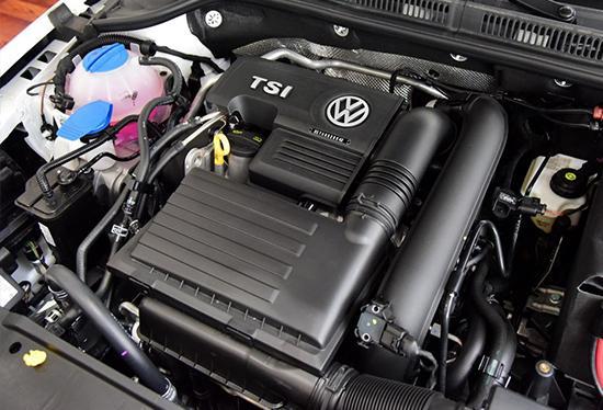 新款速腾变身宽体轿跑，配置大幅提升，采用独立悬挂，才13万