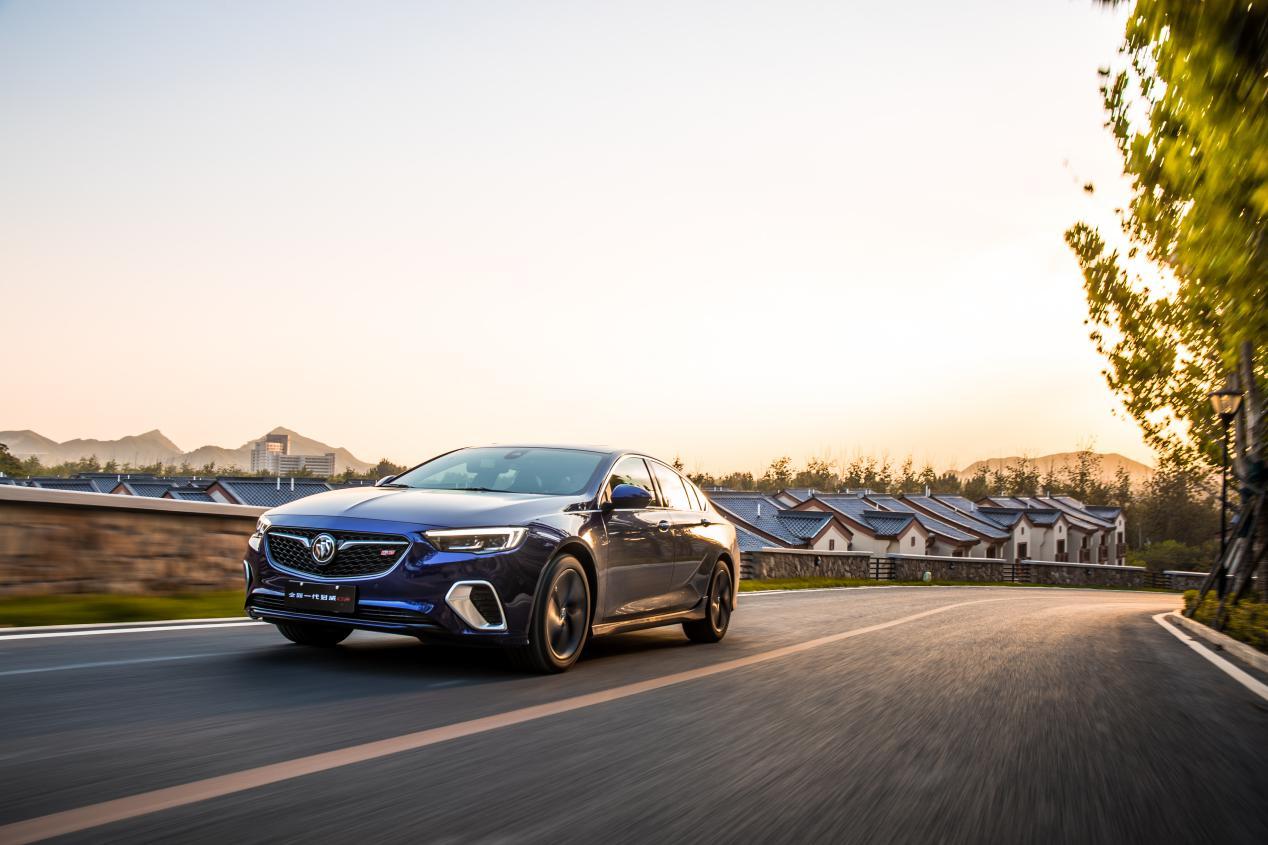 能文能武?山路试驾别克君威gs