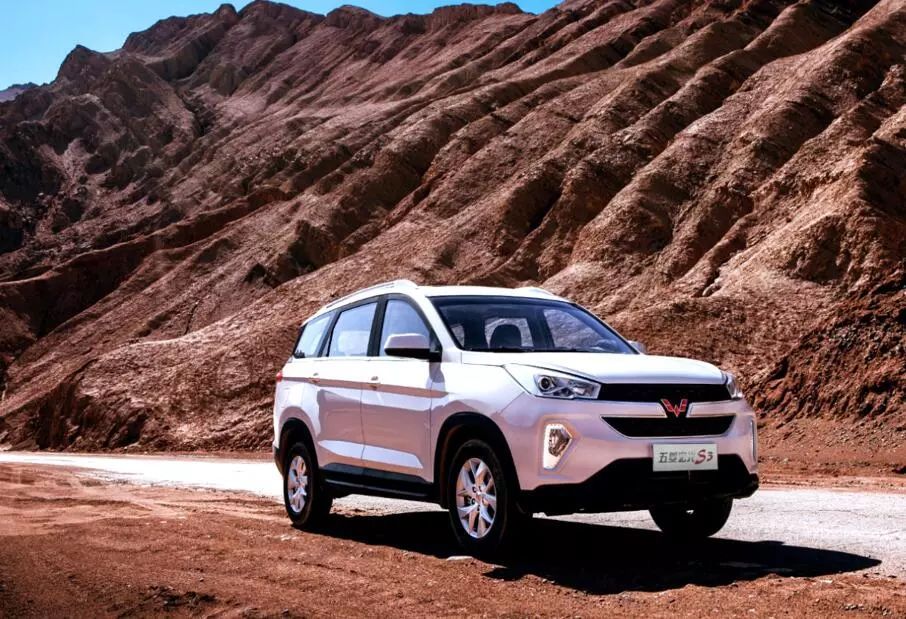 又一款神车杀到！五菱宏光S3到底几斤几两？