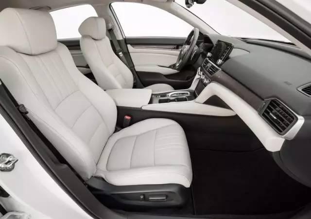 凯美瑞不温不火，本田雅阁在美国工厂下线，丰田章男还是输了