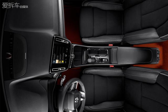 领克的兄弟XC40来了，选沃尔沃还是BBA？