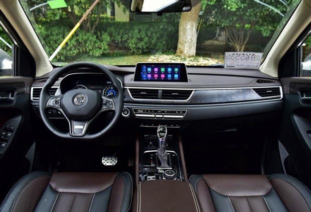 加配不加价！不到8万就能买到这么多黑科技，荣威RX5颤抖了