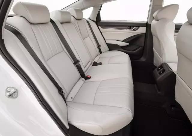 凯美瑞不温不火，本田雅阁在美国工厂下线，丰田章男还是输了