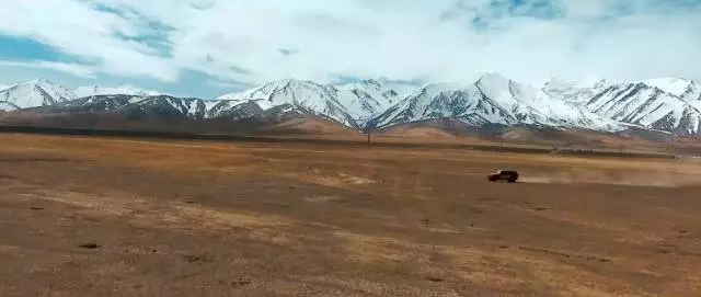 中国有几百款SUV，进去这里能开出来的据说不到3%！