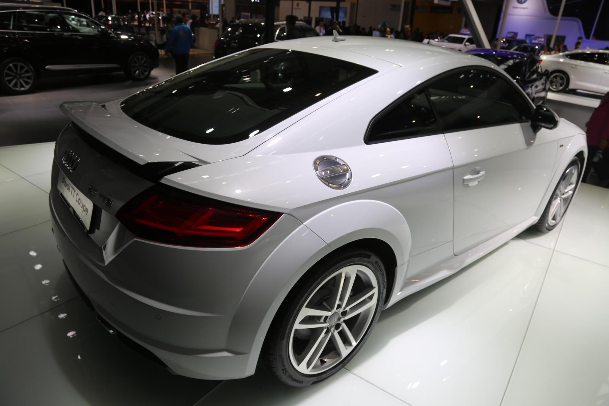 全新奥迪tt coupe,价值55万元纯正跑车,车展实拍!