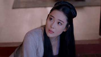 迪丽热巴头戴皇冠惊艳全场baby甜美赵丽颖女王范儿十足