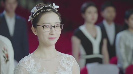 电视剧《春风十里不如你》,赵英男对富含诗词的秋水产生好感