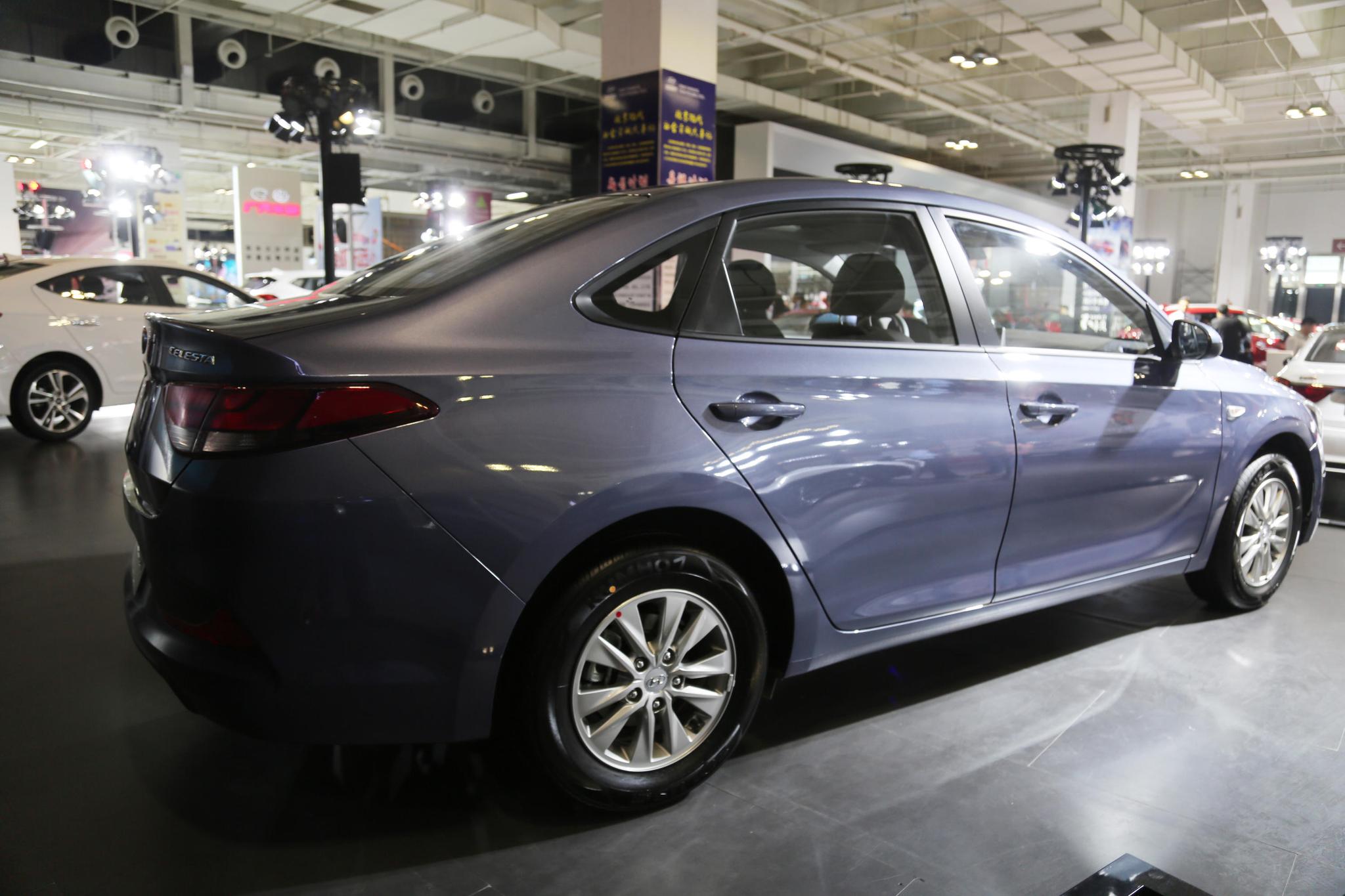 北京现代全新悦动10万级别高颜值家轿车展实拍