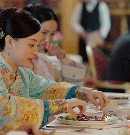 《那年花开月正圆》陈晓盒饭已热,周莹笃定嫁沈星移却物是人非