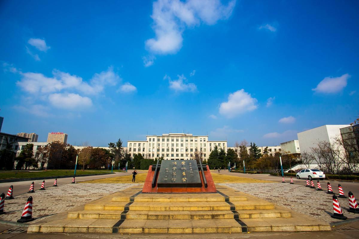 朝鲜平壤大学图片