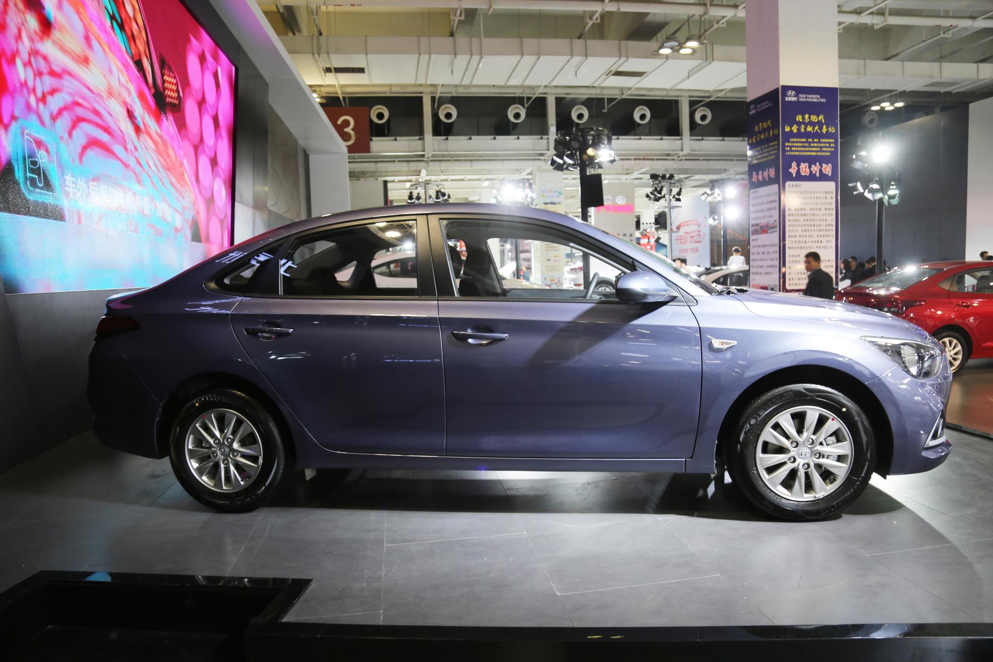 北京现代全新悦动10万级别高颜值家轿车展实拍