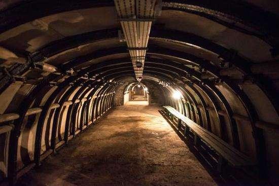 二战德国投降后把掠夺来的黄金装在火车上至今列车去向成迷