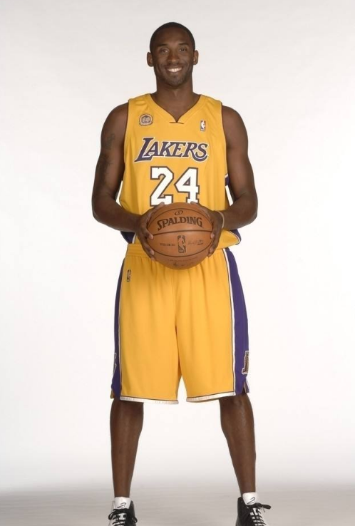 nba科比到中国,退役后努力维持身材,坚持早起