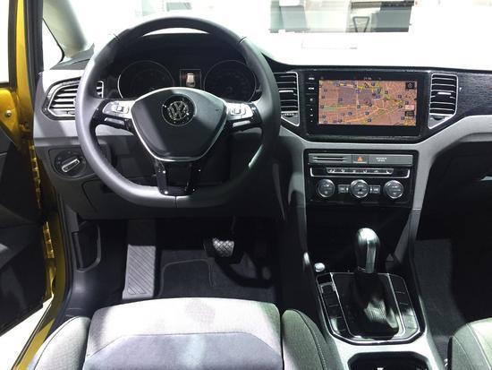 空间够优秀，操控是大众车的第一 比飞度还能漂移