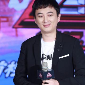 王思聪首次回应:为何赵丽颖黑料那么多,自己却