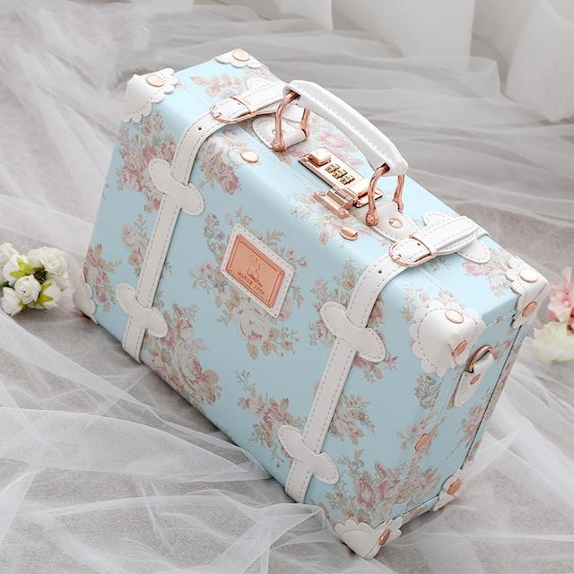 长假旅行箱也要流行款，slogan、冷淡风用在行李箱上什么样