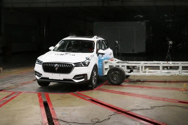 后车门没有防撞梁？这款德系SUV碰撞测试后被质疑