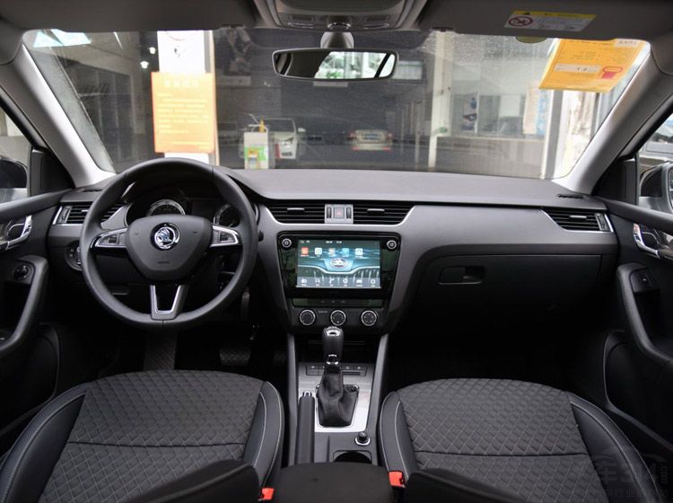 别克英朗旅行版亮相 对比明锐旅行车 谁更值得买？