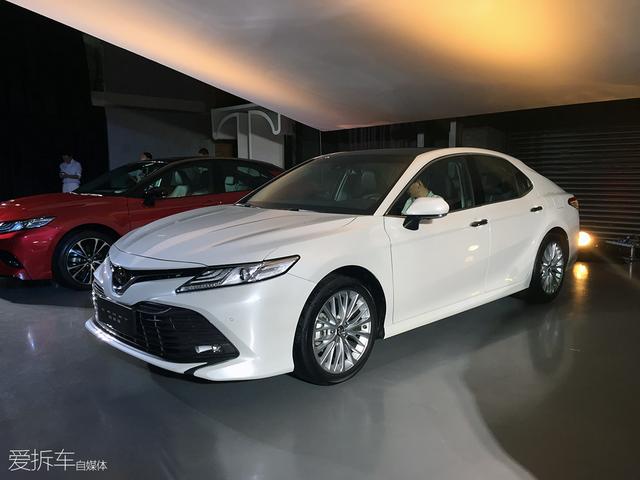 脱胎换骨的改变，静态体验新凯美瑞