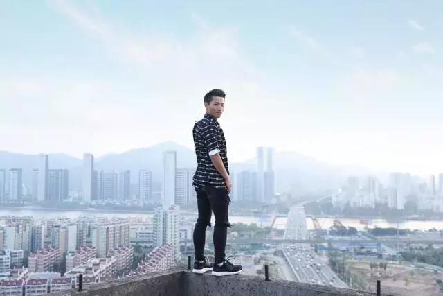 珠海惊现“蜘蛛侠”,战车竟然是TA