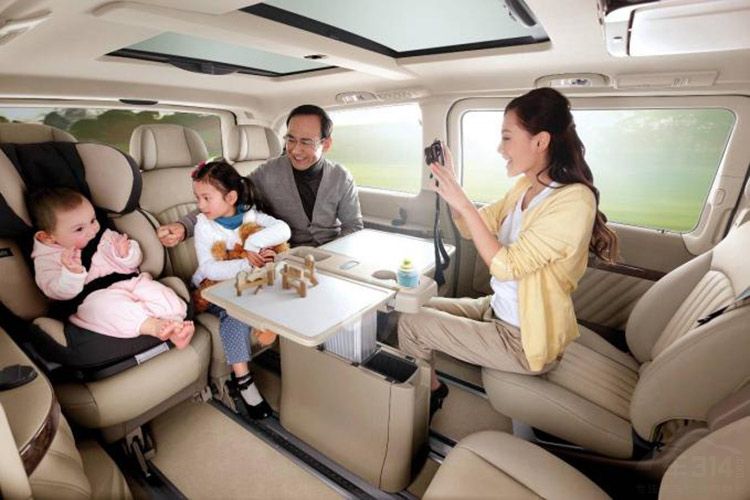 奶妈奶爸带娃出行最佳伴侣！博世灵动S300还你健康用车生活