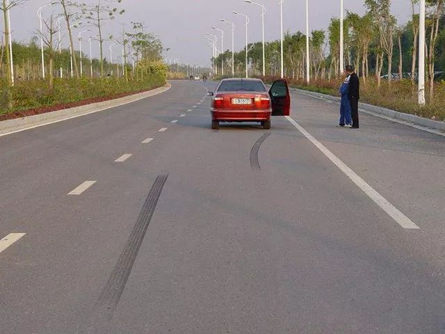 国庆回家路上学会拍这5张照片，再也不怕碰瓷党了