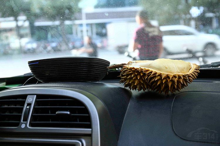 奶妈奶爸带娃出行最佳伴侣！博世灵动S300还你健康用车生活