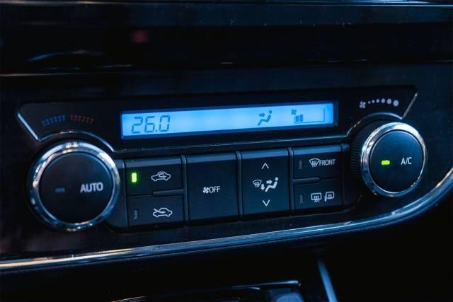 油电混动车 PK 纯汽油车，油耗居然相差一倍