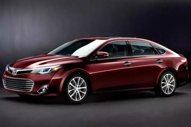 丰田锐志停产，接棒者来头不小，动力造型都很强悍