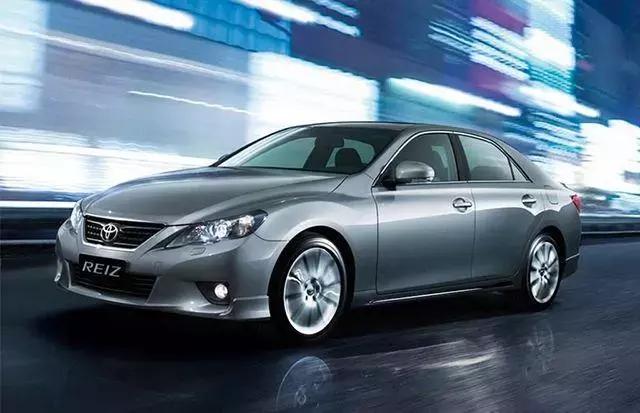 丰田锐志停产，接棒者来头不小，动力造型都很强悍