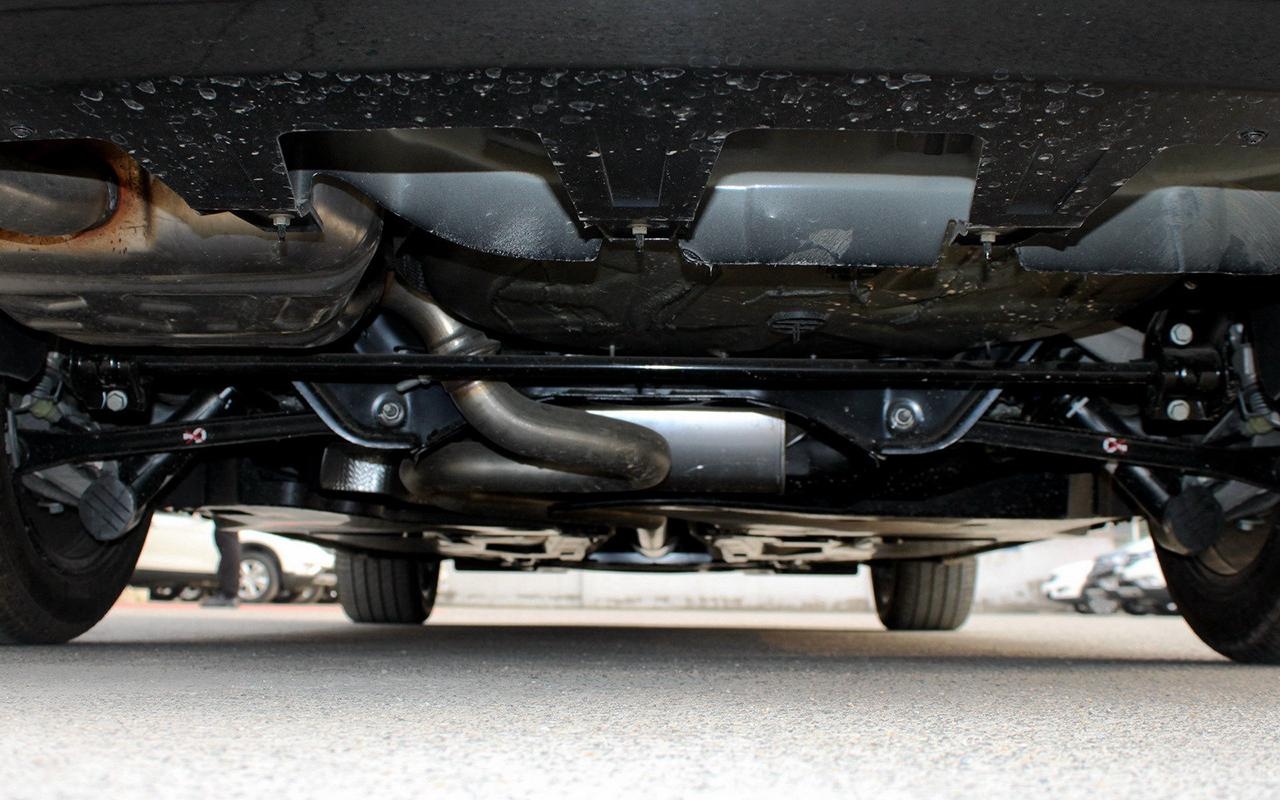 天生的旗舰感,动力,底盘表现出色,配置丰富,东风a9