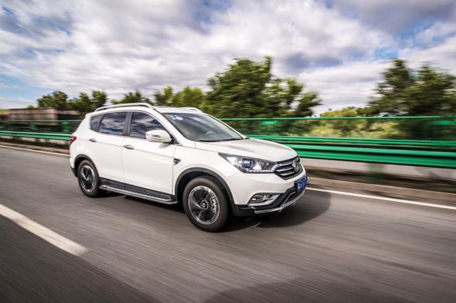 东风风神AX7告诉你，选车和吃螃蟹一样简单！