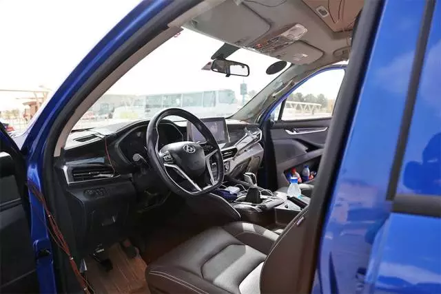 挑战陆巡、霸道！迪拜试驾20万左右最大国产旗舰SUV