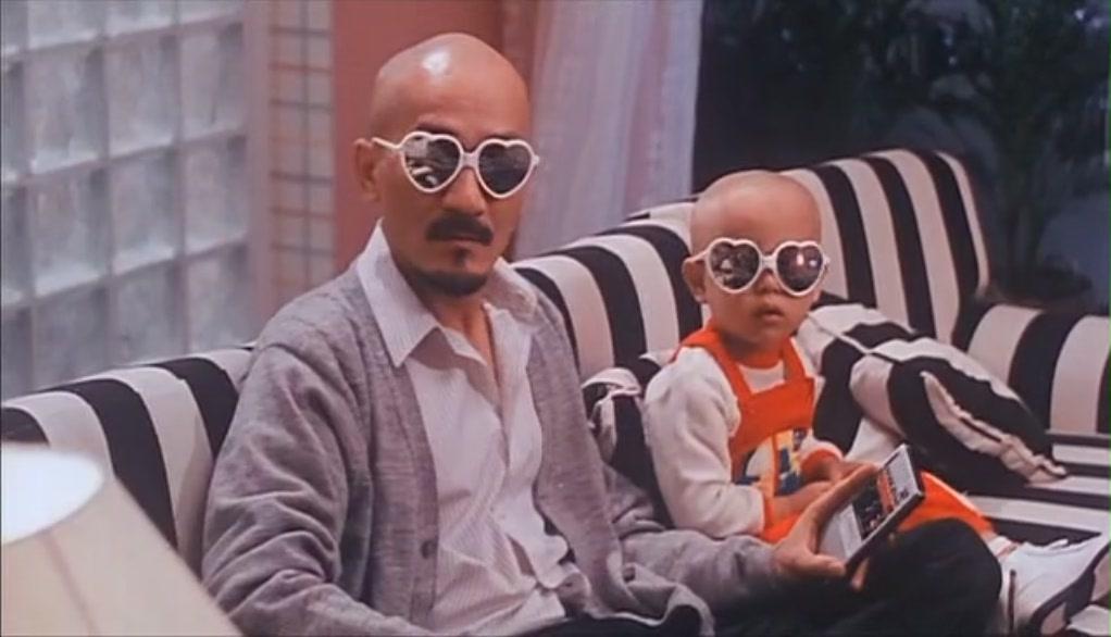 还记得《最佳拍档》麦嘉的儿子小光头吗? 如今沦为街头摆摊