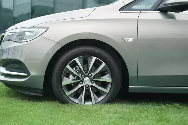 预计18万左右，6座小号GL8实车曝光，11月将上市！