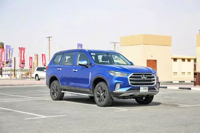 挑战陆巡、霸道！迪拜试驾20万左右最大国产旗舰SUV